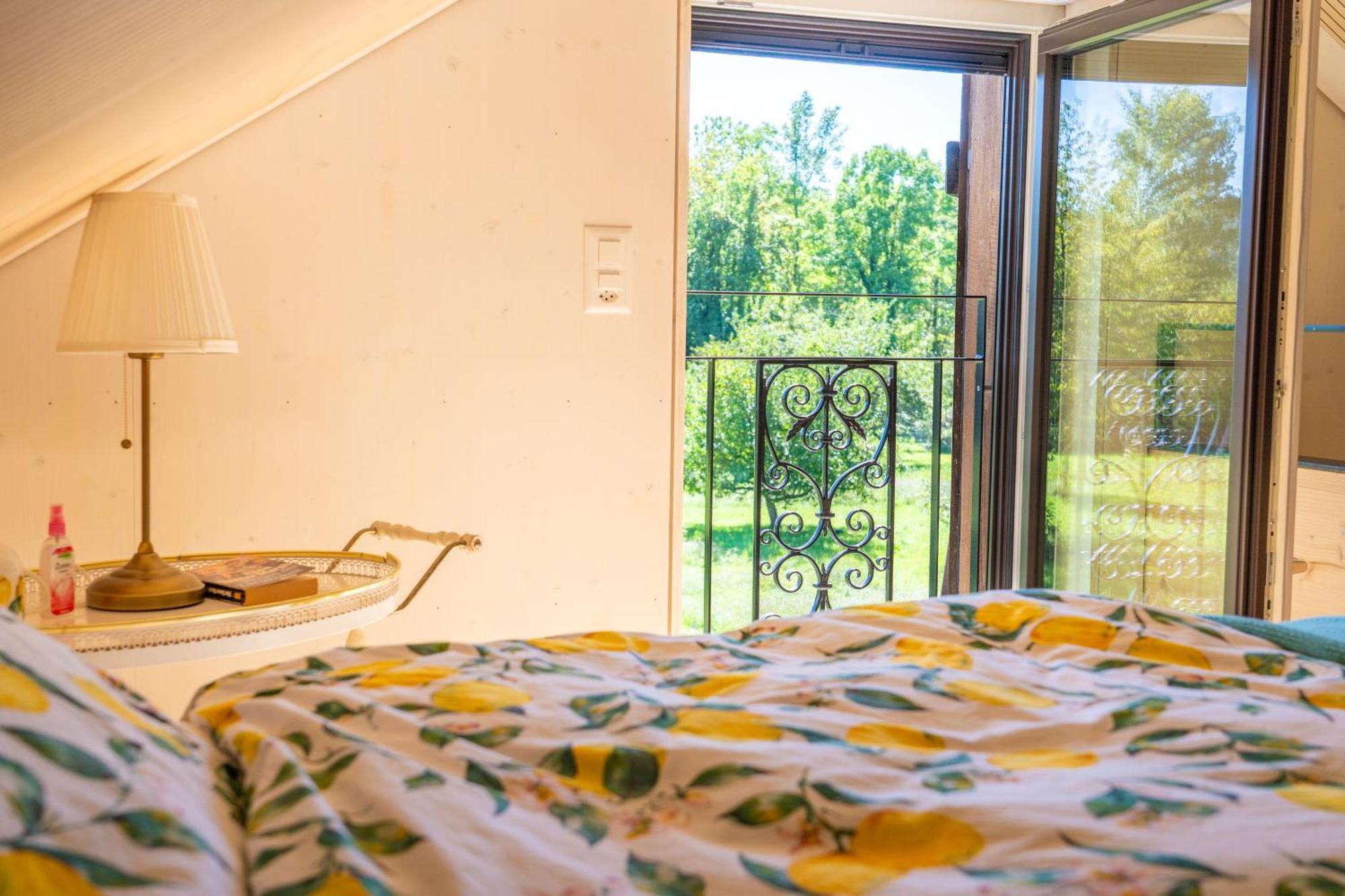 Tiny House Chez Claudine - Relaxen, Workspace, Naehe Thermen, Netflix, Free Parking & Wifi Brugg  Luaran gambar