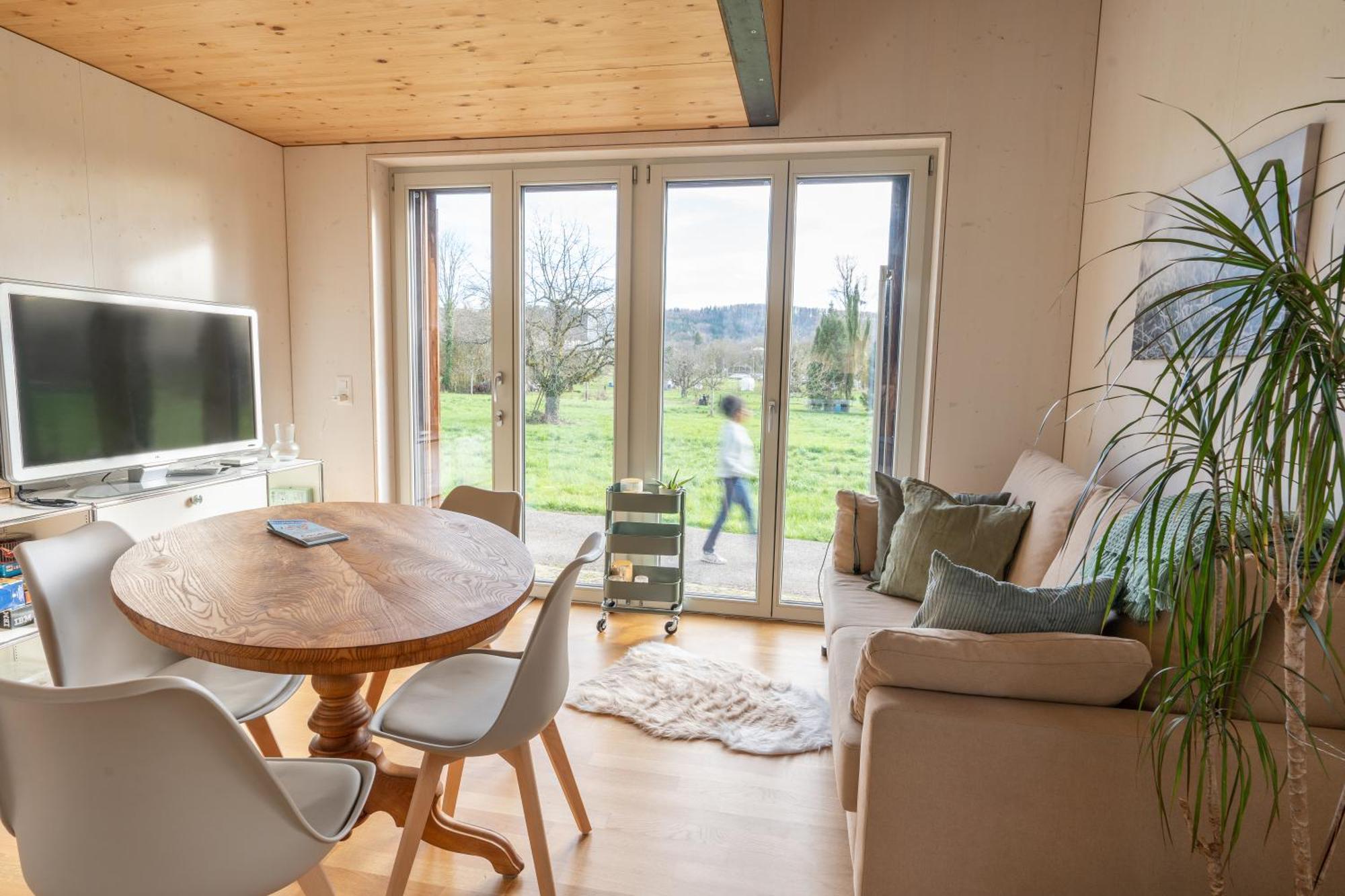 Tiny House Chez Claudine - Relaxen, Workspace, Naehe Thermen, Netflix, Free Parking & Wifi Brugg  Luaran gambar