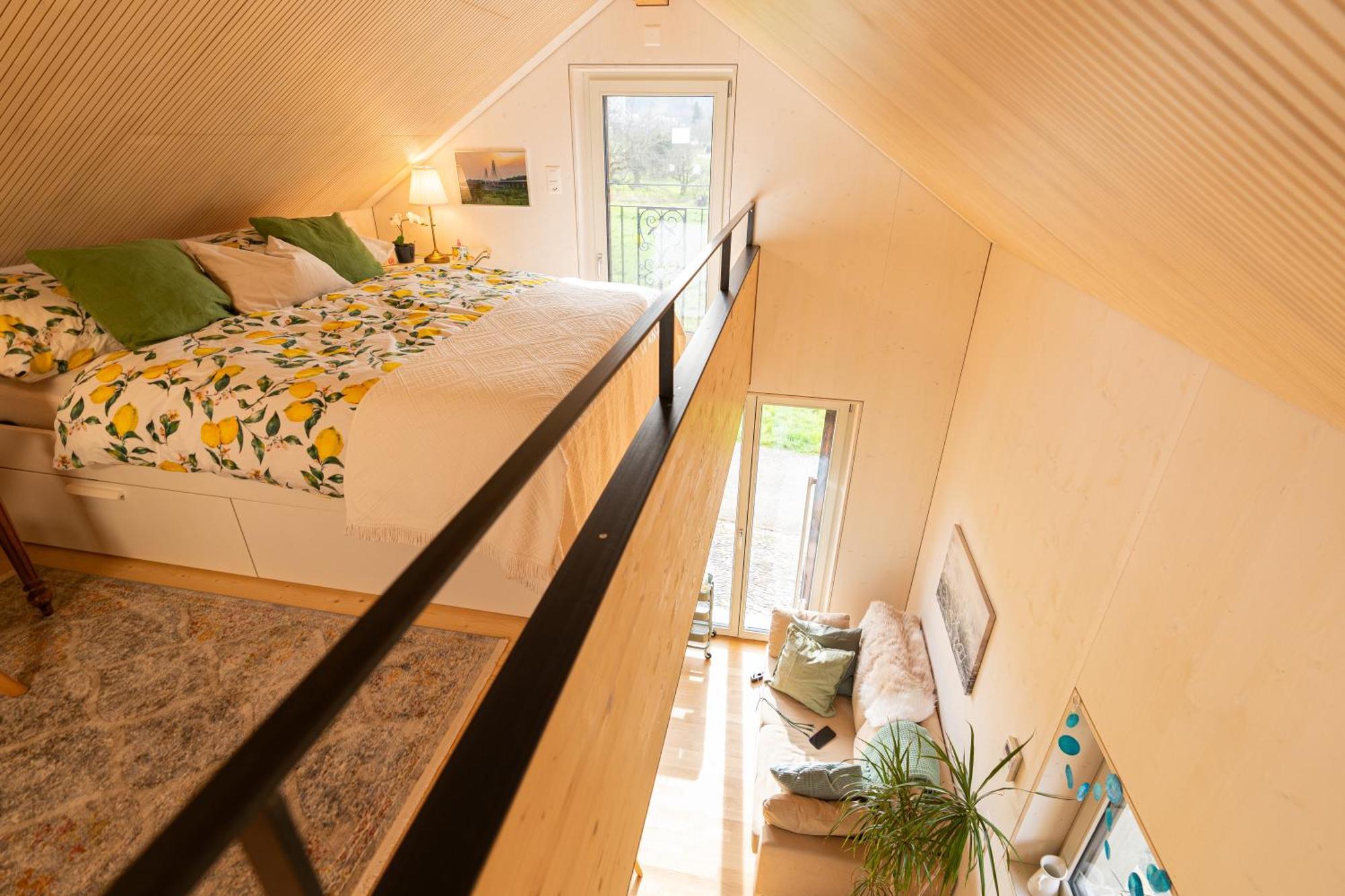 Tiny House Chez Claudine - Relaxen, Workspace, Naehe Thermen, Netflix, Free Parking & Wifi Brugg  Luaran gambar