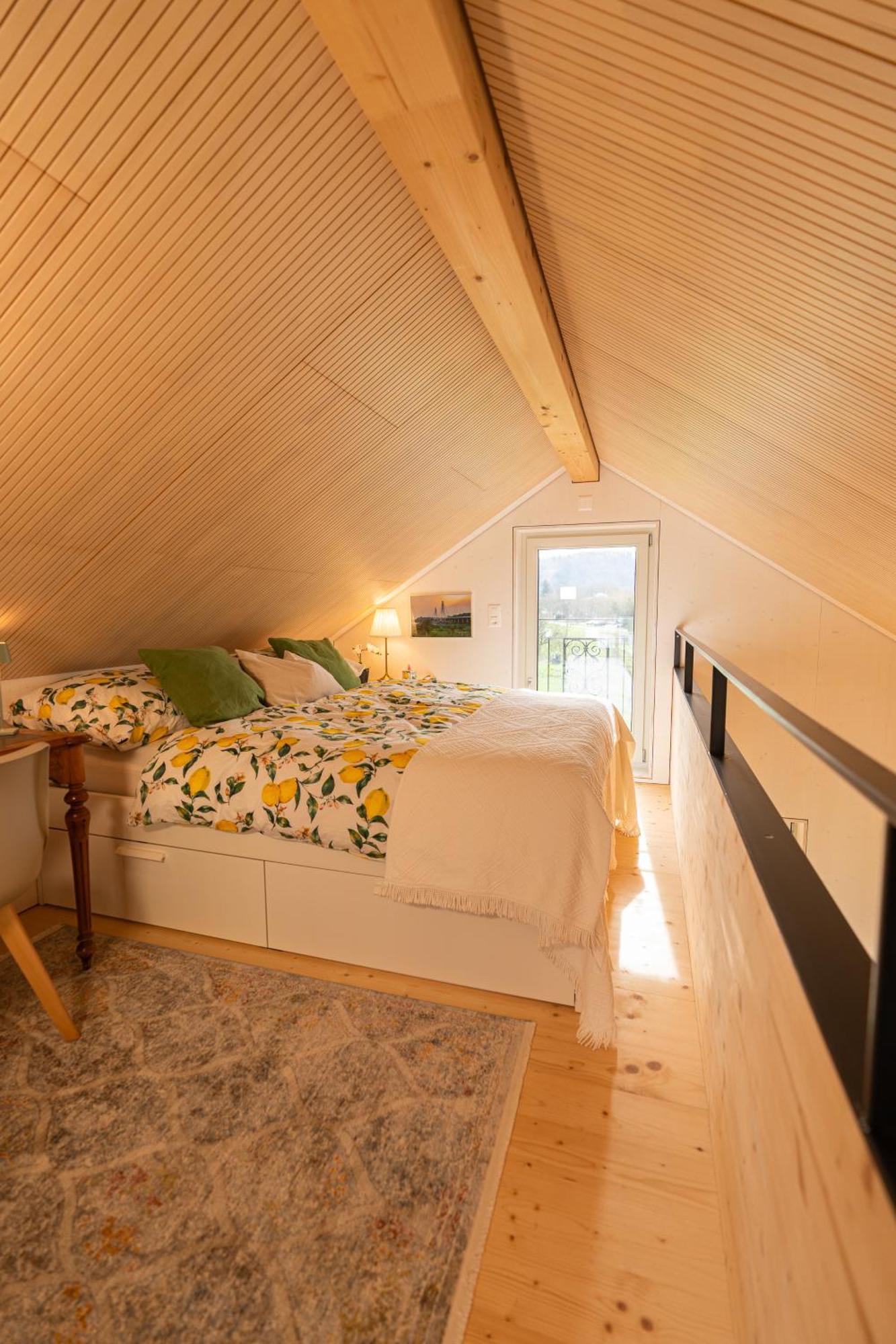 Tiny House Chez Claudine - Relaxen, Workspace, Naehe Thermen, Netflix, Free Parking & Wifi Brugg  Luaran gambar