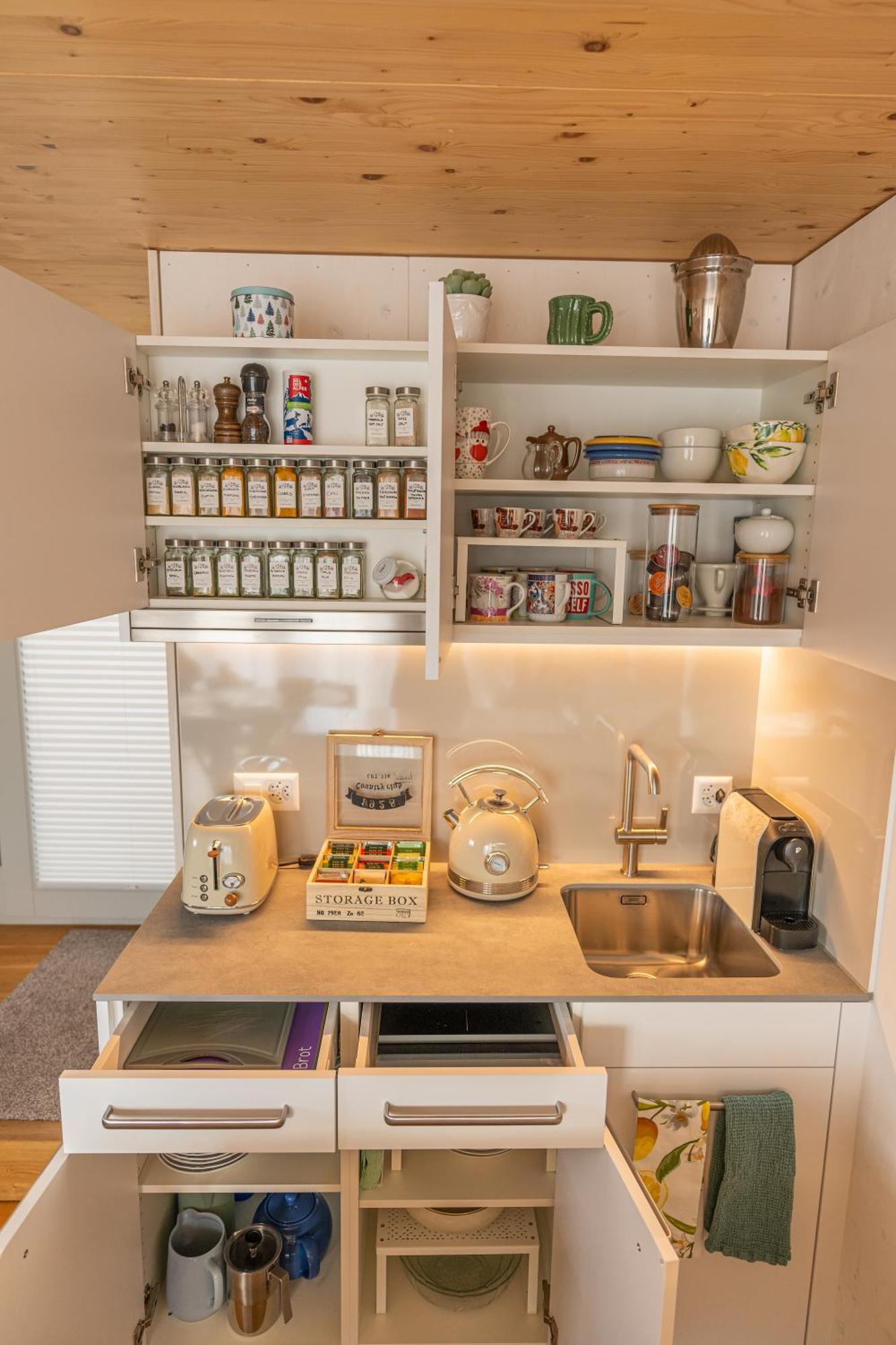 Tiny House Chez Claudine - Relaxen, Workspace, Naehe Thermen, Netflix, Free Parking & Wifi Brugg  Luaran gambar